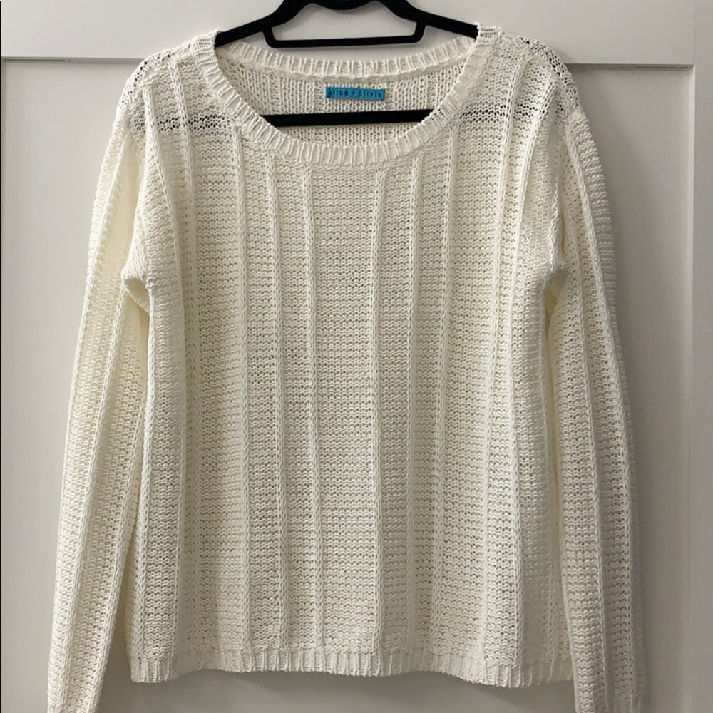 White silk sweater off white color like new